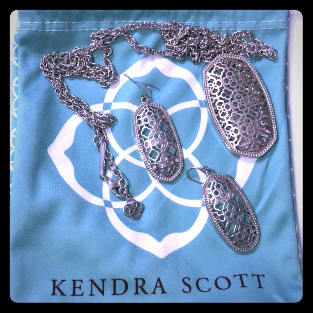 Kendra Scott Rae Long Filigree Pendant Necklace